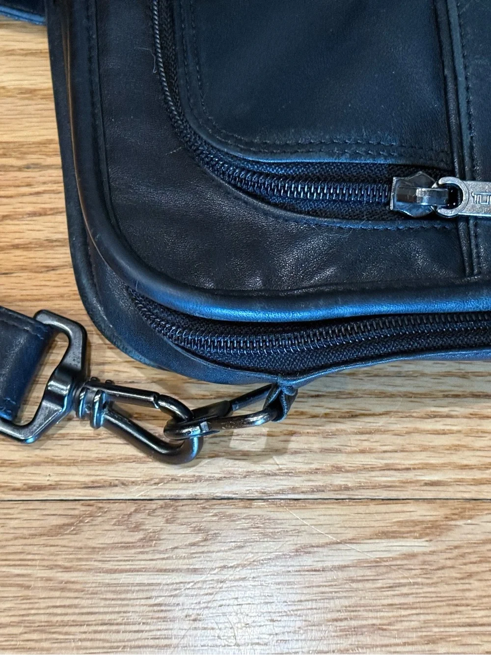 Tumi Alpha Nappa Large Black Leather Briefcase Organizer Padded